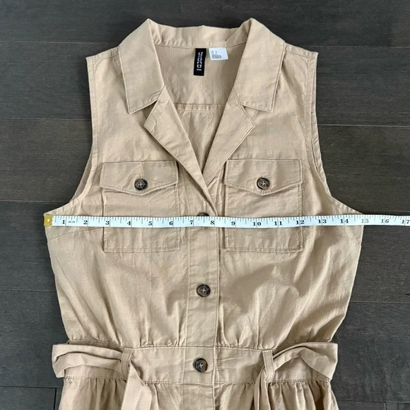 H&M Sleeveless Utility Shirt Dress with Belt – Khaki/Tan 
Size 0 Button front - Picture 5 of 8
